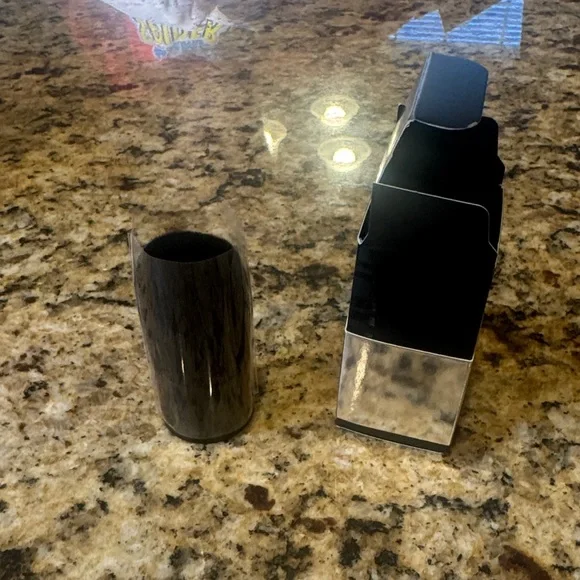 IL MAKIAGE Sleek Black Makeup Brush Set - Picture 3 of 6